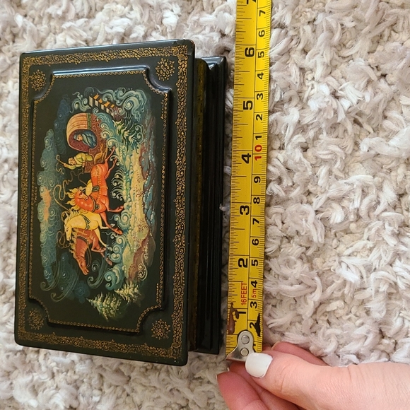 Jewelry Box Russian Lacquer hand painted - Picture 13 of 16